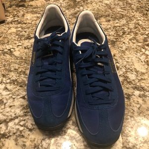 Puma easy rider sneakers!